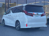 店舗にて現車の確認もいただけますので、お電話で在庫のご確認の上是非ご来店くださいませ。