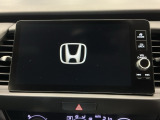 純正スマートナビ付きです!ホンダコネクト対応、フルセグTV視聴、Bluetooth・ミュージックプレーヤー接続可能です!