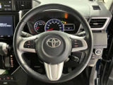 ステアリングから手を離さず、運転に集中したままオーディオ等の操作ができます。