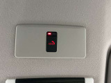 【SOSコール】煽り運転・事故・急病の際の緊急通報です、オペレーターにつながり安心です。※ご使用になるには別途登録作業(有料)が必要です。詳しくはスタッフまでお問い合せください。