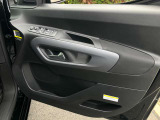 八光カーグループの強みはサポート力です。これまで培ってきた経験と技術力、スピードを生かして、お客様ひとりひとりを八光カーグループ全店でサポートさせて頂きます。