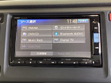 AVメニューはご覧の通り、様々なコンテンツに対応、ドライブを楽しく演出できます。詳しくはスタッフへお尋ねください。
