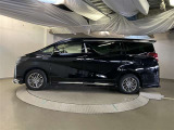 両側パワースライドドア付きだから、狭い駐車スペースなどでの 乗り降りラクラク!小さなお子さまのいるご家庭には嬉しい装備ですね☆