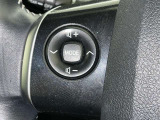 ステアリングスイッチ装備!運転しながら手元でオーディオの操作などができます。