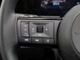 便利なステアリングスイッチ装備です。