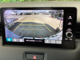 バックモニター付きで、車庫入れやバック時の後方確認をサポート。