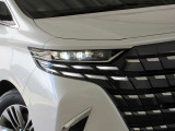 高輝度で点灯速度が速く、消費電力の少ないLEDヘッドランプを搭載しています!燃費向上に貢献する明るいランプです♪おクルマやご購入手続きについてご不明な点がございましたら、お気軽にお問合せくださいませ!