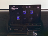 Honda CONNECT対応で便利と快適さがさらに広がったディスプレイです多彩な機能(TV12セグ,AM/FMチューナー,Bluetooth対応)と操作のしやすさを両立しています。