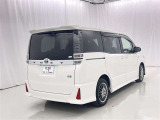 広々とした車内空間に優れた燃費性能。