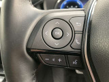 運転中、オーディオの操作をしてて、ハッとしたことはありませんか?ステアリングスイッチは、運転中でもハンドルでオーディオの操作が可能です。安全なドライブをサポートします。