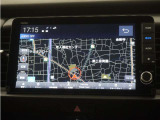 純正9インチHondaCONNECTナビ(LXM-242ZFNi)&バックカメラが装備されているので、普段の使い勝手もロングドライブも快適です。