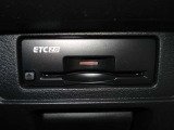 ETC2.0装備♪従来のETCの高速利用料金の収受だけではなく、渋滞回避や安全運転支援といったドライバーに有益な情報を提供してくれます♪