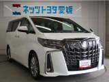 運転もしやすくシートアレンジも多彩で、どの世代の方にも気に入っていただけるお車です♪
