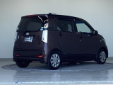 バックカメラが付いているのでバックでの車庫入れも安心です。