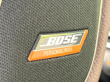 【BOSEサウンドシステム】メーカーオプションの高品位サウンドシステムを搭載。専用のチューニングが施された大小様々なスピーカーから良質なサウンドが奏でられ、臨場感あふれる音響空間を演出します。