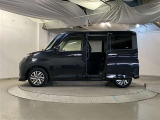 両側パワースライドドア付きだから、狭い駐車スペースなどでの 乗り降りラクラク!小さなお子さまのいるご家庭には嬉しい装備。