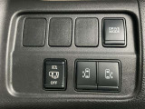 運転席スイッチ部 人気装備の両側オートスライドドア付きで、とっても便利です!!