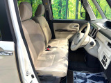 運転席シート廻りは使用感も少なく、良好な状態となっています。丁寧に使われていたことがよくわかりますね。