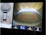 全方位カメラ装備☆前後左右4つのカメラが上から見ているように映すので安心して駐車できます♪