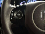 夜間走行でも安心のLEDへッッドライト搭載車です。とても明るく白い光で照らします。この装備も人気のアイテムですね