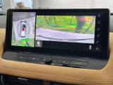【アラウンドビューモニター】専用のカメラにより、上から見下ろしたような視点で360度クルマの周囲を確認することができます☆死角部分も確認しやすく、狭い場所での切り返しや駐車もスムーズに行えます。