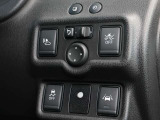エマージェンシーブレーキ装備です。
