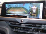 バックガイドモニターで、後方を確認しながら安心して駐車することができます。運転初心者も熟練者も必須の機能ですよ!