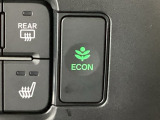 ★ECONスイッチ★ エコドライブを加速しよう!スイッチをONにすると、運転の仕方によるロスを抑え込み燃費をよくするようクルマが頑張ります(*^ー^*)燃費向上にチャレンジ♪