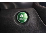 エンジン、エアコンなどを制御し低燃費な(ECONモード)に、また走りを楽しみたいとき、空調など快適性を重視したいときはスイッチOFFで通常モードに切り替えが出来ます。