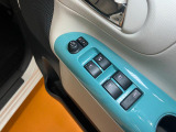 電動格納ミラー、パワーウインドウ
