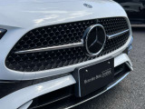 メルセデスの広いトランクルームはゴルフバックは勿論、様々な荷物の収納に役立ちます。実際に収納をお試しいただけますのでお気軽にご相談ください。