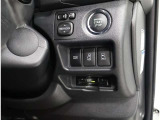 電動のスライドドアで楽々スムース!運転席からも開閉の操作もできます♪キーのスイッチひとつで自動開閉できる便利な機能もついてます♪