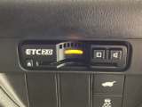ETCが付いてます。ETC搭載車しか通過できないスマートICが利用できるようになりますよ!現在スマートICの設置箇所も増えてきているので、高速道路利用の幅が広がりますね☆