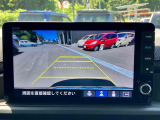 バックカメラ装着済!後退時、画面で後方の視界をサポートします。