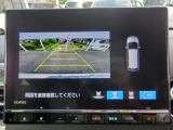リアカメラが装備されているので、バックにギアを入れればカーナビの画面に映像が連動します。駐車が苦手な方でもガイドラインで安心駐車。