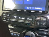 オートエアコンで快適な室内です。