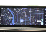 スマホやiPhoneと連携し、対応アプリを表示させて使うディスプレイオーディオPlus。フルセグTV対応です。ナビ連動のETC2.0搭載。利用日や料金の確認がモニターで出来て便利ですよ。