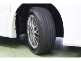 タイヤサイズ 205/55R16。