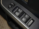 電動格納式ドアミラー・パワーウインドウを装備しています。