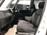 ファブリックで包み込んだベーシックなシートです。通気性が良くて蒸れにくい上に、保温性も高いので冬場でも冷えを感じにくいです♪