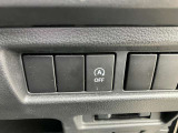 ★アイドリングストップ機能★信号待ちなどの停車時にエンジンを自動的に停止させる事でガソリンの消費を抑えて燃費の向上に貢献します!