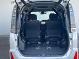 普段のお買い物や通勤、送迎等に十分な荷室スペースを確保しております。