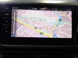 Volkswagen純正インフォテイメントシステムDiscoverPro、9.2インチフレームレス、タッチスクリーンナビゲーション装着