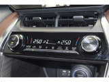 当店は全車『ロングラン保証』付!(1年間、距離無制限 HV車はHV保証付) 別途延長保証もご用意しております♪ ぜひ現車を確認にご来店ください