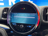 ●Apple Car Play:スマホとの有線接続で、ナビ・オーディオ再生などスマホのアプリ機能が画面でも使える便利機能です!