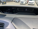 メーター内のディスプレイには運転をサポートするさまざまな情報を表示。