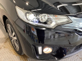 【LEDヘッドライト】ディスチャージヘッドライト(HID)と同等の明るさで、夜道や雨天走行が明るく視界良好!! フォグライトも装備で、安心感さらにUPです♪安心ドライブを楽しんで下さい♪