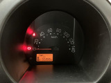 走行中も一目で確認しやすい大きな1眼メーター。スピードに気を付けながら安全に走行できますよ!!