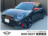 MINI JOHN COOPER WORKS Eの入荷です!お車詳細や展示状況はフリーダイヤル(0078-6002-317961)または、MINI NEXT城東鶴見06-6933-3298迄お問合せ下さい。