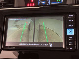 サイドビューカメラもございます。駐車時の左右の様子も確認出来て便利です。